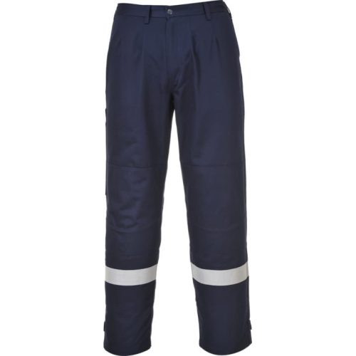 A Portwest Bizflame Plus védőnadrág az UV sugárzás 98%-t blokkolja, így a nyári időszakban a kültéri munkavégzéshez is javasolt modell.