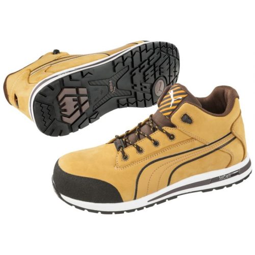 A Puma Dash Wheat munkavédelmi cipő széleskörűen alkalmazható, fokozottan csúszásbiztos modell beépített kényelmi extrákkal.