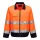 A Portwest Madrid Hi-Vis munkavédemi jólláthatósági kabát hasznos tartozéka lehet nemcsak a munkaköri, de a civil ruhatárnak is, melyet szabadidős tevékenységekhez, vagy autós utazásokhoz is használha