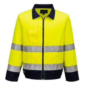 A Portwest Madrid Hi-Vis munkavédemi jólláthatósági kabát hasznos tartozéka lehet nemcsak a munkaköri, de a civil ruhatárnak is, melyet szabadidős tevékenységekhez, vagy autós utazásokhoz is használha