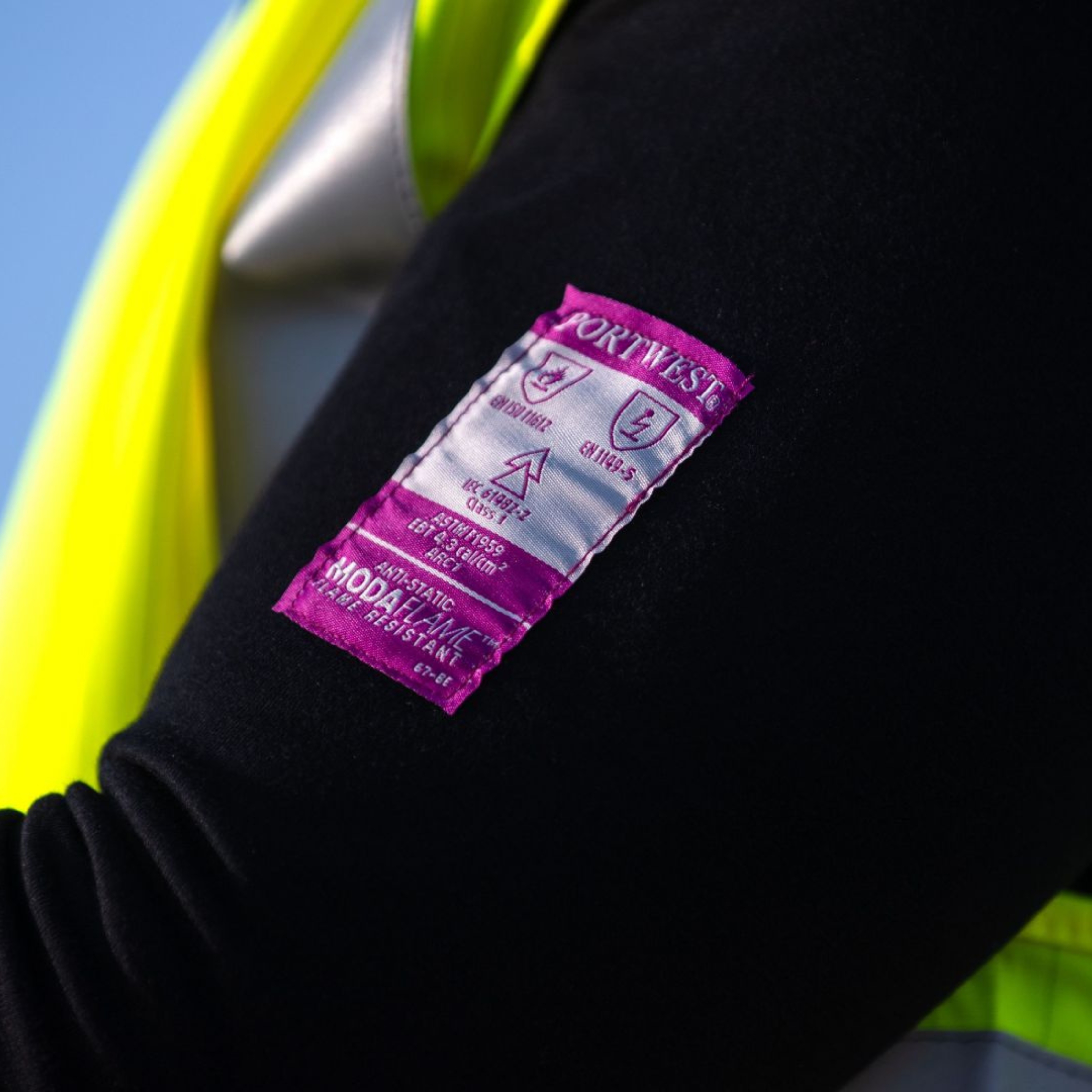 Portwest prémium lángálló munkaruha családja